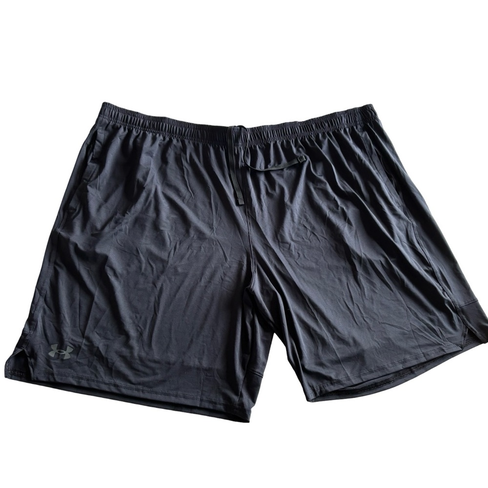 Under Armour Big & Tall Men’s Training Shorts in Black
